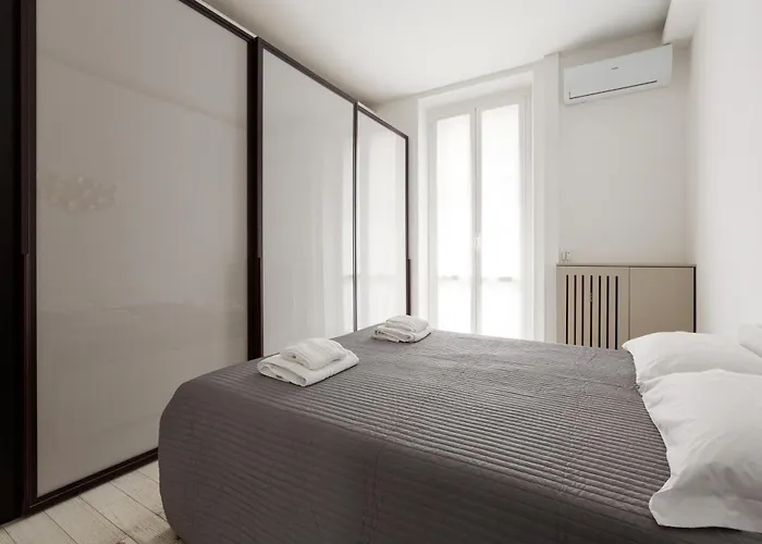 M4 Argonne Balcony Apartment